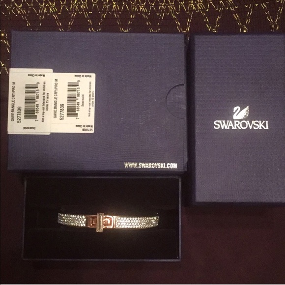 NWT Swarovski Gave Bangle - Picture 7 of 9